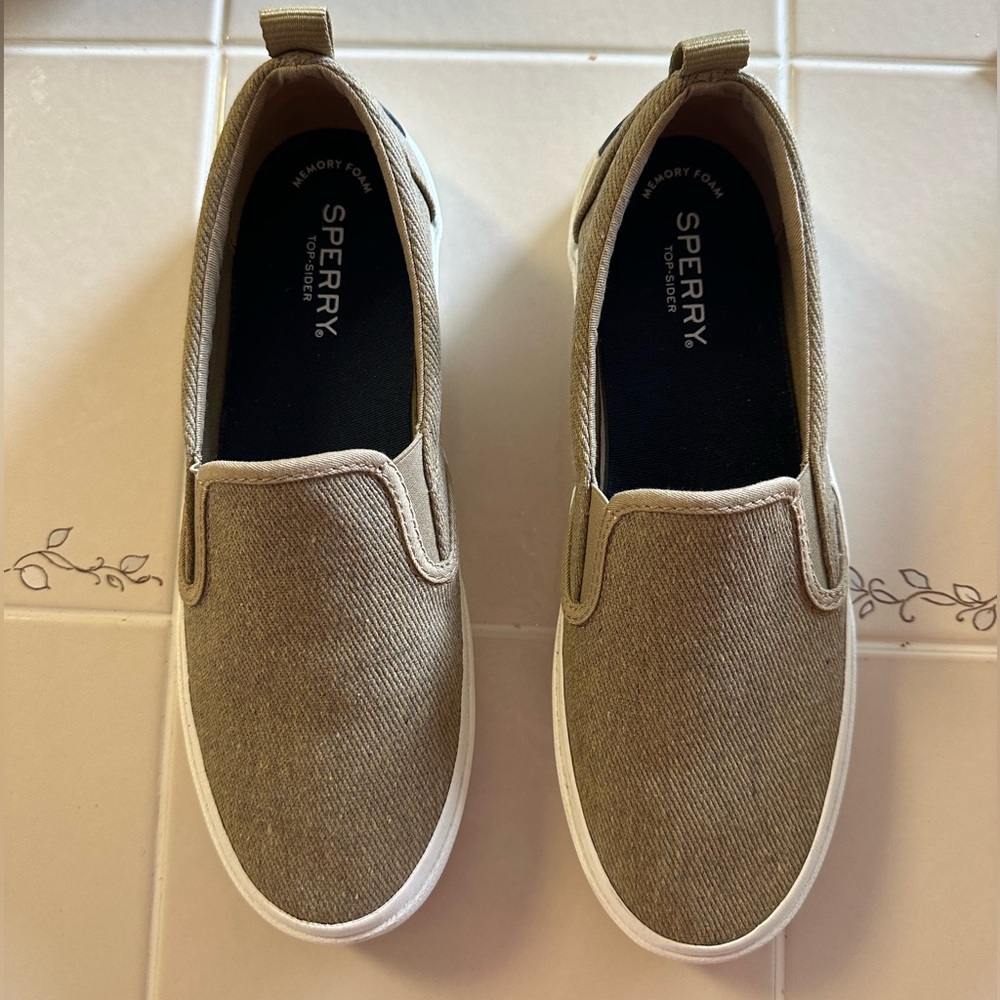 Womens sperry slide on shoe